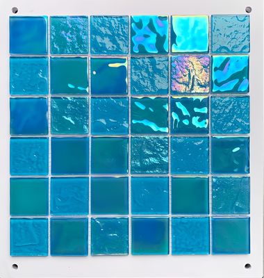 Mosaïque de piscine fissurée de 100x100 mm avec couleur bleue et fonction antibactérienne