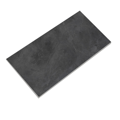 Carreaux de sol en porcelaine noire rustique mate pour la décoration des murs et des sols résistants au glissement