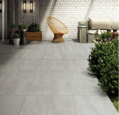 Carreaux de sol en porcelaine à texture de sable antidérapant en carreaux gris vitrifiés pour l'extérieur de la maison