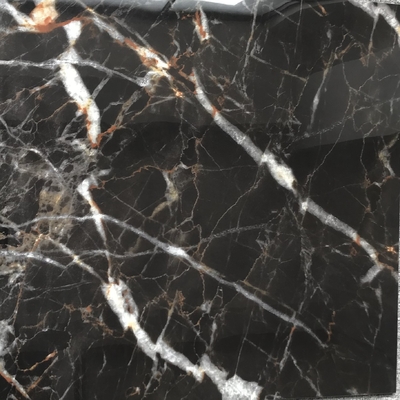 Carreaux de porcelaine en marbre noir et gris soyeux Le complément parfait aux intérieurs modernes